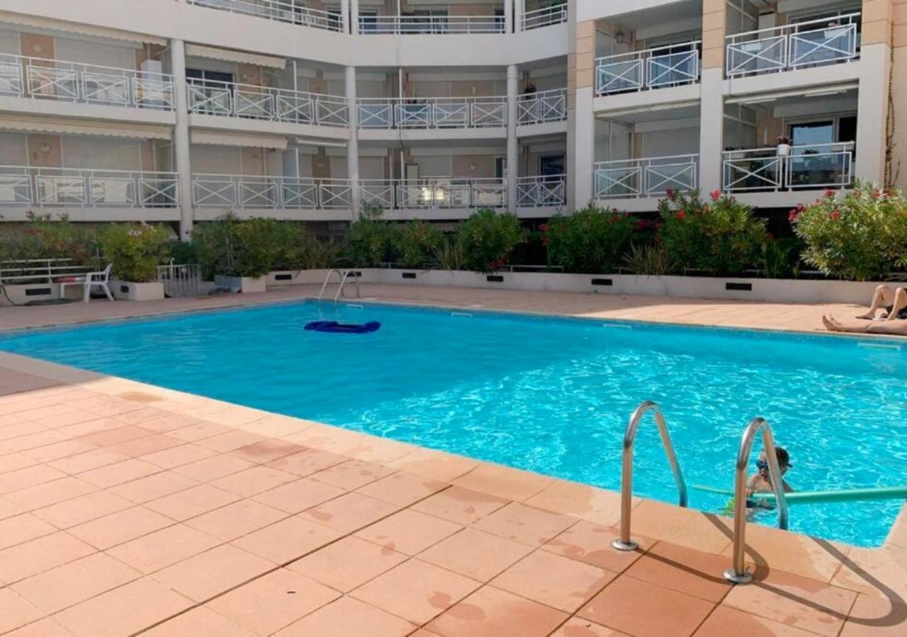 Amour Azur Appartement Pour 2 Avec Jacuzzi Et Terrasse A 2 Minutes De La Mer Валлорис Экстерьер фото