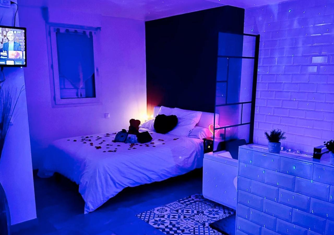 Amour Azur Appartement Pour 2 Avec Jacuzzi Et Terrasse A 2 Minutes De La Mer Валлорис Экстерьер фото